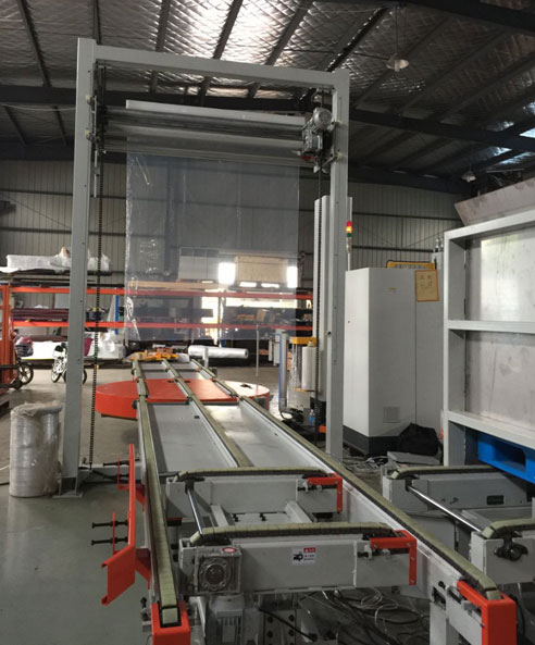 無人化托盤覆頂膜機(jī)